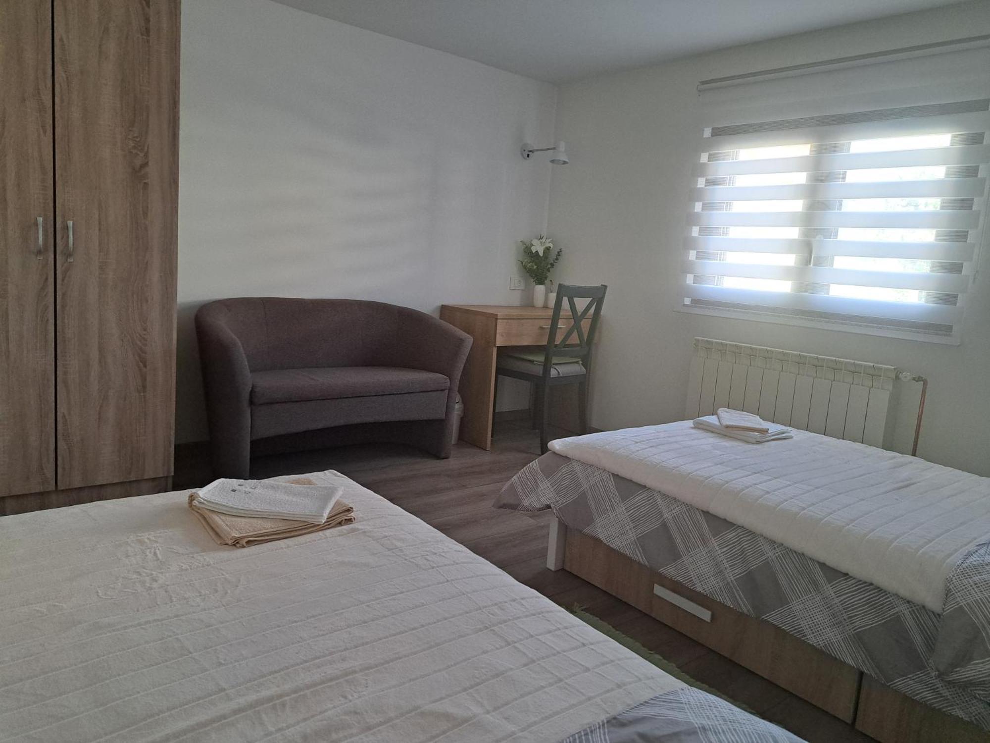 Apartman Luma Gospić エクステリア 写真